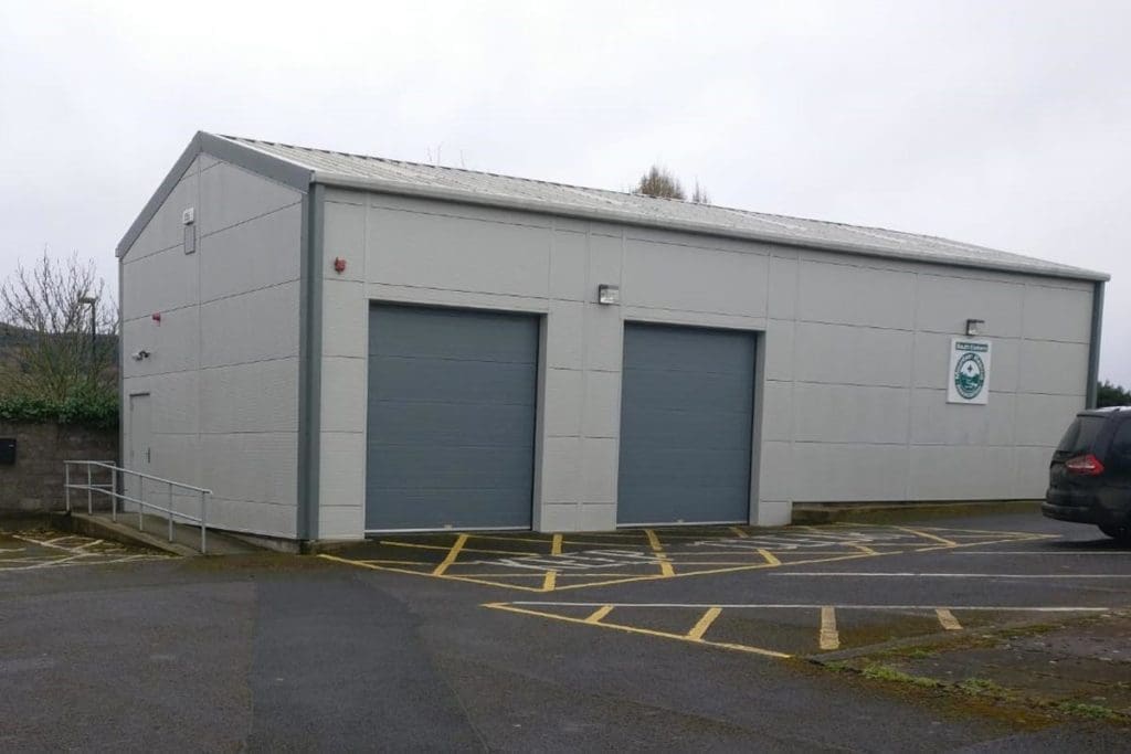 17.3m x 6.8m 80mm Gold Range unit with architectural panel used for mountain rescue. Shanette Sheds